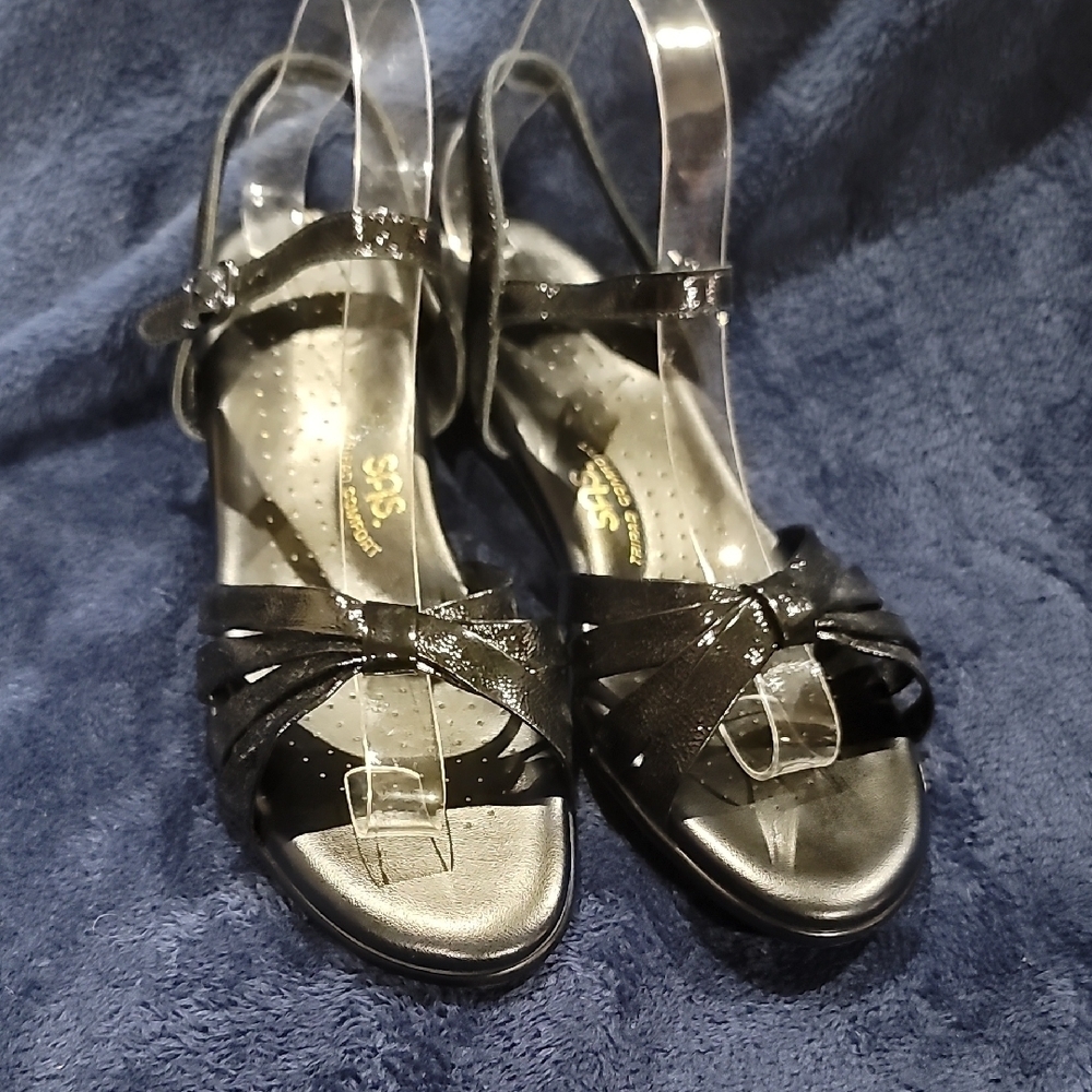 SAS Women's Glossy Black Strappy Sandals